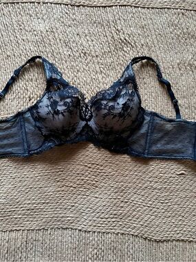 Victoria’s Secret Dream Angels Lace Balconette Bra Black 32D NWOT #213